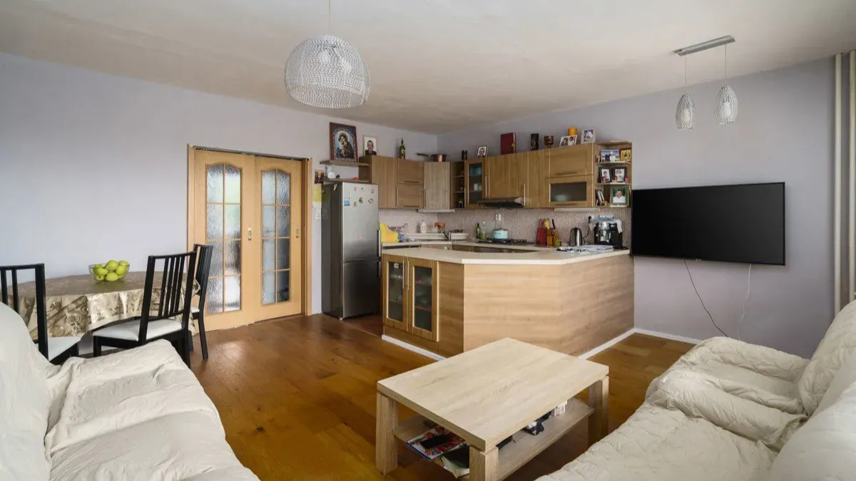 Prodej bytu · 4+kk · 77 m²