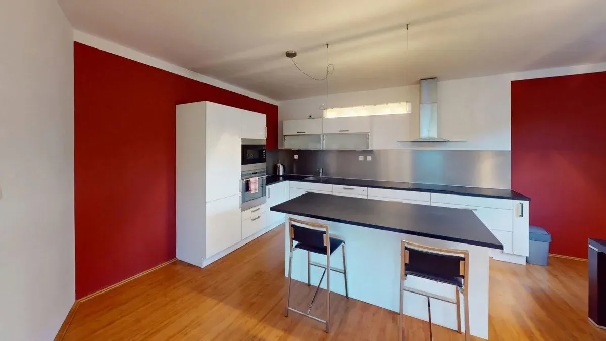 Prodej domu · Rodinný · 424 m² (ID: SaleLink)