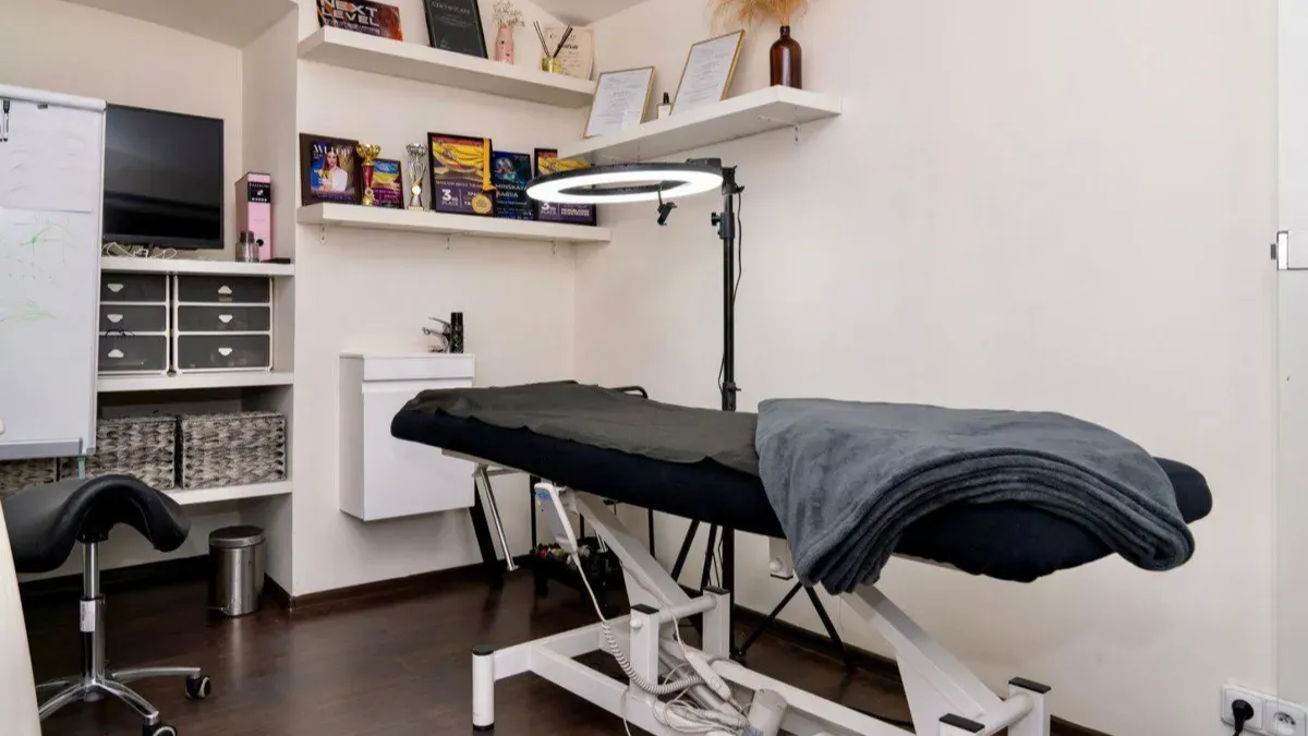 Pronájem komerční nemovitosti · Kosmetický salon · 136 m² (ID: SaleBeautySalon)