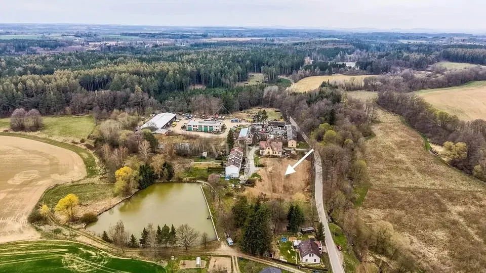 Ideální místo pro rodinný dům ve vyhledávané rekreační oblasti