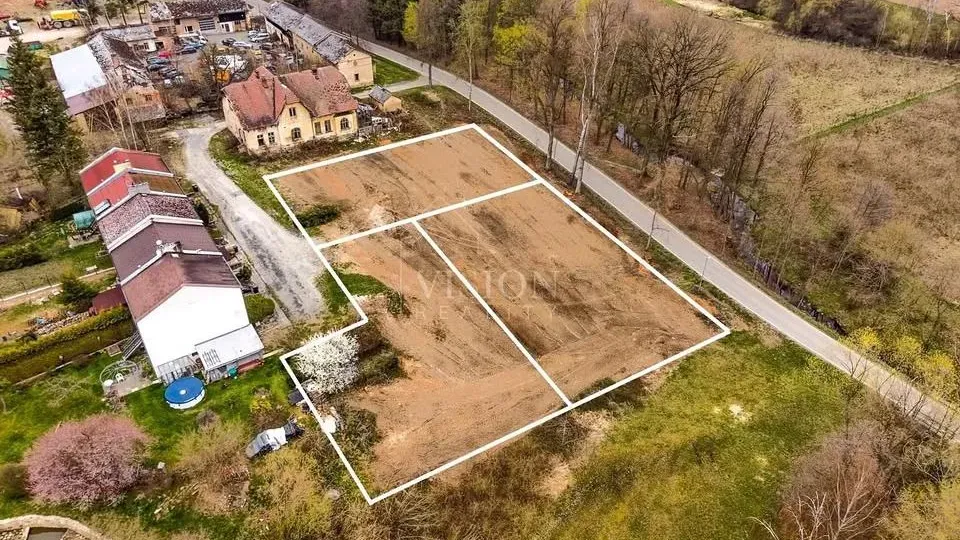 Ideální místo pro rodinný dům ve vyhledávané rekreační oblasti